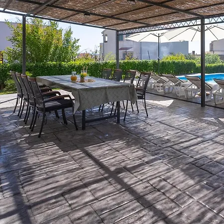 Modern With Private Pool Near Split *