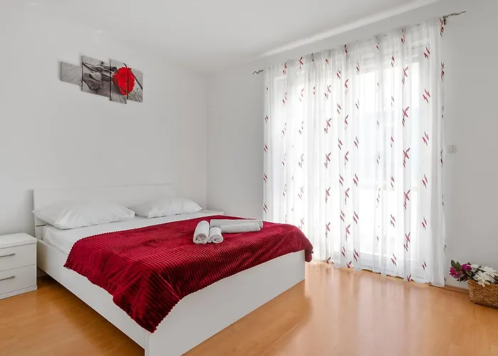Σπίτι διακοπών Modern With Private Pool Near Split