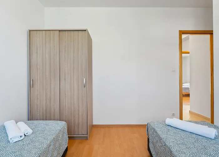 Modern With Private Pool Near Split * Ποντστράνα