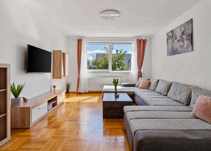 Modern With Private Pool Near Split * Ποντστράνα
