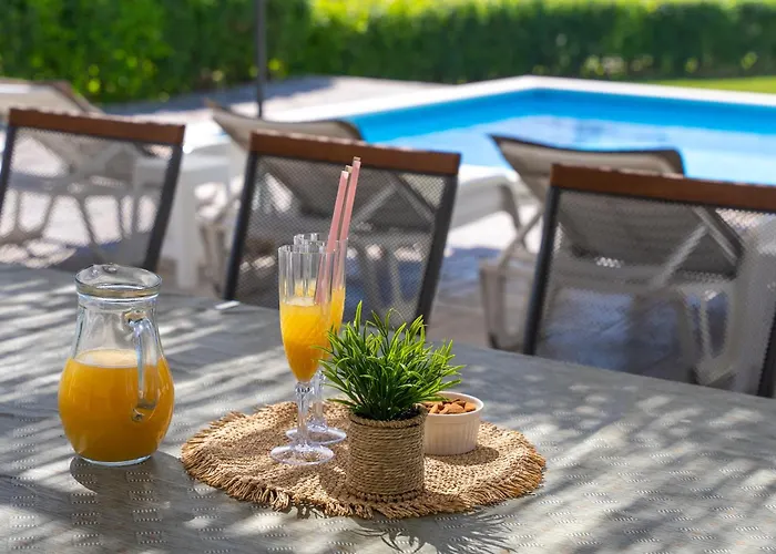Modern With Private Pool Near Split Σπίτι διακοπών