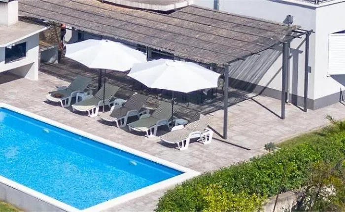 Σπίτι διακοπών Modern With Private Pool Near Split *