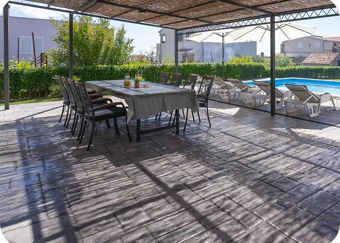 Modern With Private Pool Near Split *