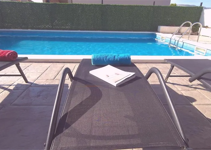 Σπίτι διακοπών Modern With Private Pool Near Split *